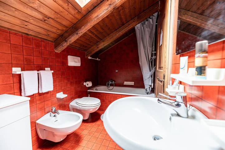 Entire apartment, Apartment 'Bilocale 2' with Shared Garden and Wi-Fi in Pracorno, Rabbi