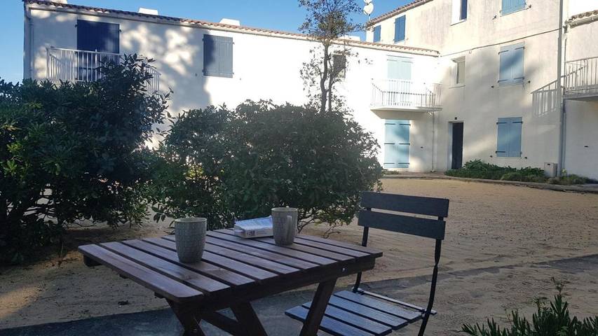 Gîte pour 5 personnes, avec terrasse, animaux acceptés à La Guérinière - 4