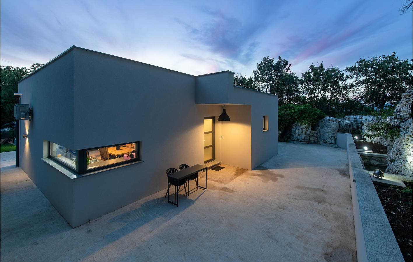 Reizend, 2 km von Kršan entfernt: Modernes Apartment mit Terrasse und Annehmlichkeiten in Kršan, Ostküste Istrien