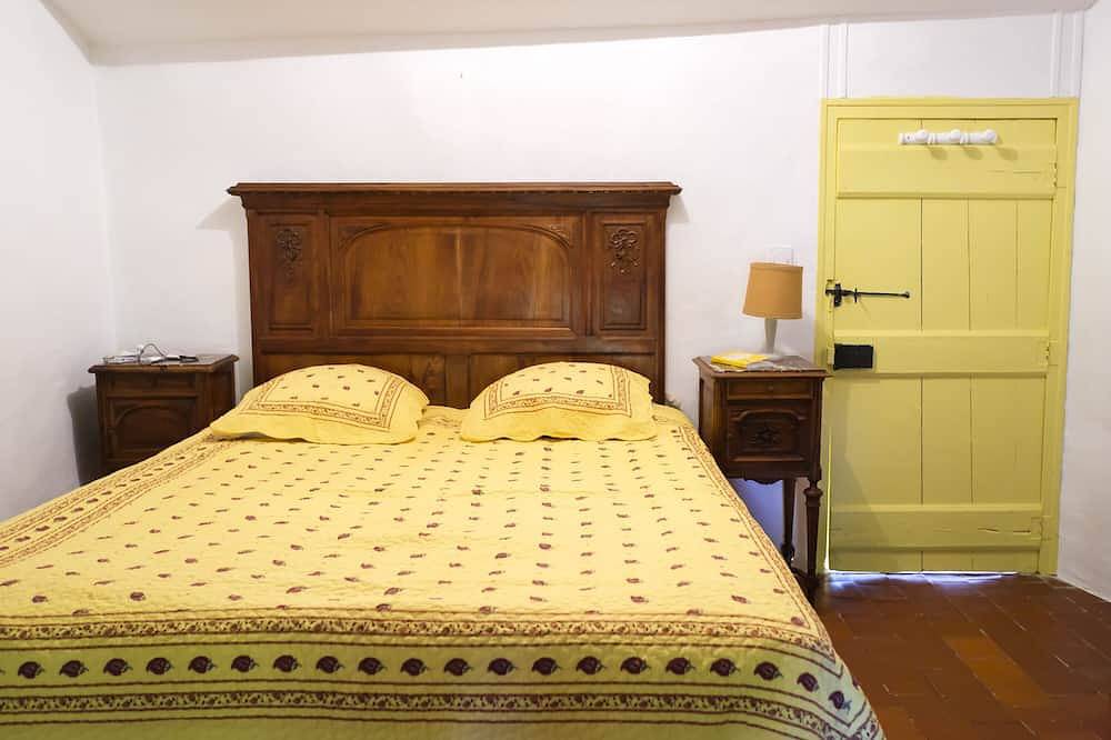 \"The keys of Saint-Pierre\", 18th century mansion, swimming pool, countryside in Visan, Enclave de Valreas