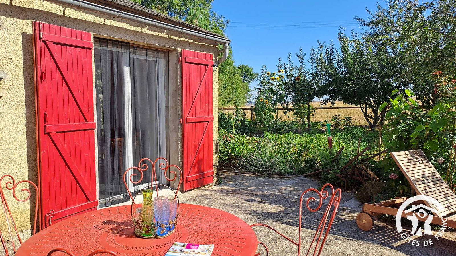 Gîte für 6 Personen mit Terrasse in Saint-Pierre-de-Trivisy, Lacaune und Umgebung