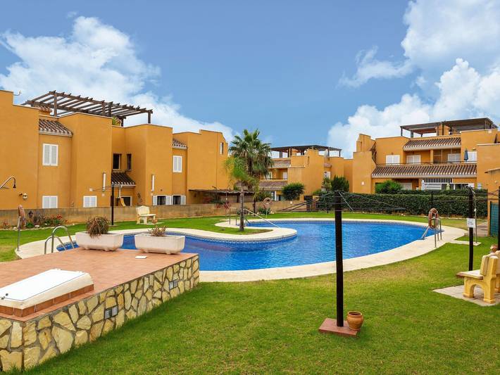 Ferienhaus für 6 Personen, mit Garten und Pool sowie Terrasse, mit Haustier - 1