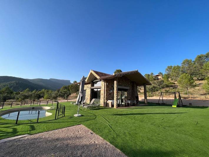 Casa rural para 8 personas, con Terraza y Jardín además de Piscina y Vistas en Provincia de Albacete