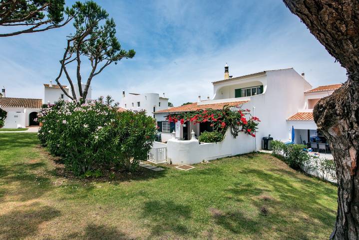 Villa "Mng Elliott 49" com piscina privada e Wi-Fi in Vale do Lobo, Almancil