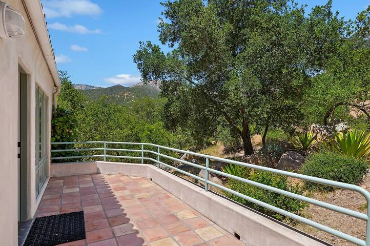 Vacation home for 10 people, with balcony in Santa Barbara