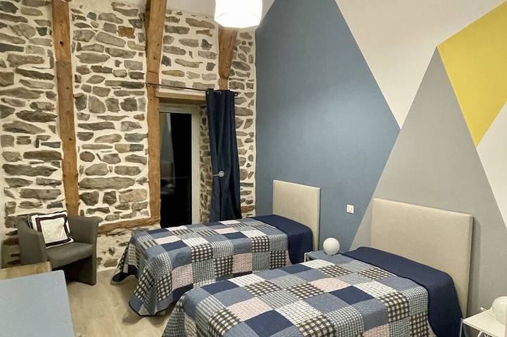 Maison de vacances pour 22 personnes, avec Jacuzzi ainsi que Terrasse et Jardin en Haute-Loire - 4