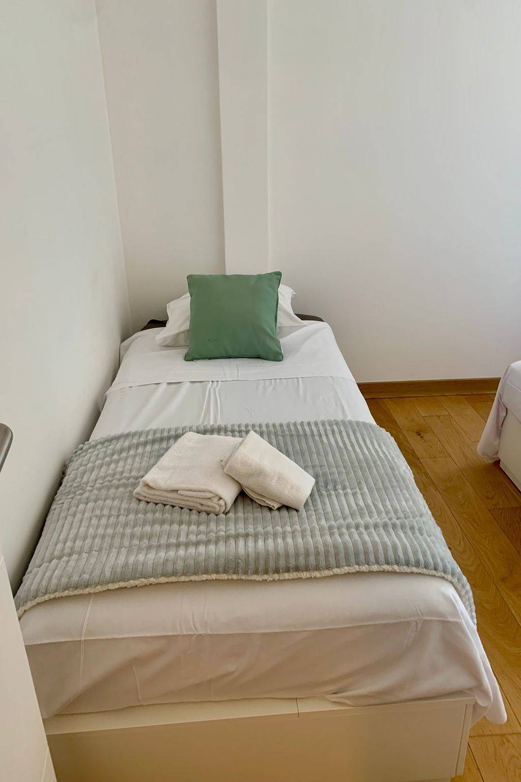 Appartement entier, Neue Wohnung 2 Minuten vom Hafen entfernt in Bonifacio, Arrondissement de Sartène