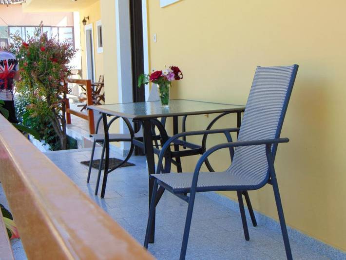 Gîte pour 3 personnes, avec terrasse et jardin dans Liapádes - 4