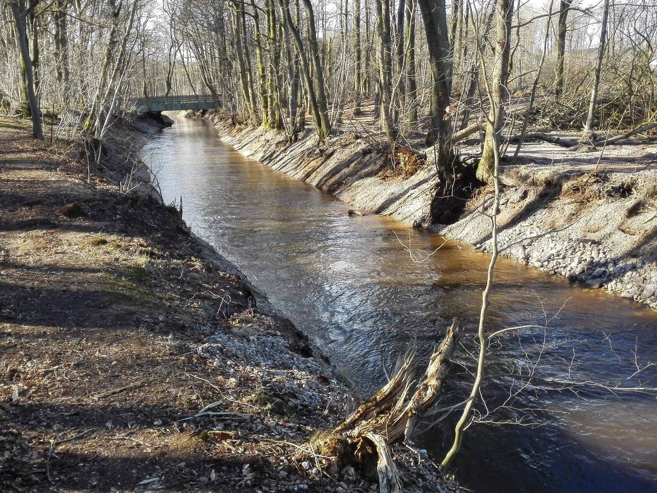 Havre isole pres du lac Kvie-By Traum in Région de Varde