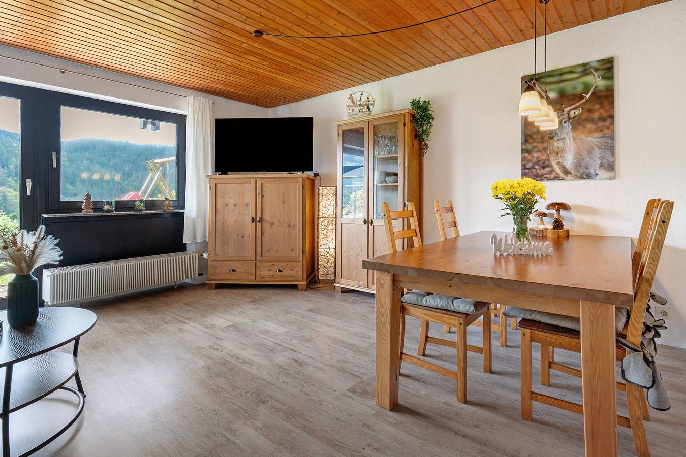 Ganze Wohnung, Ferienwohnung 'Schiel' mit Bergblick, privater Terrasse und Wi-Fi in Gernsbach, Nordschwarzwald