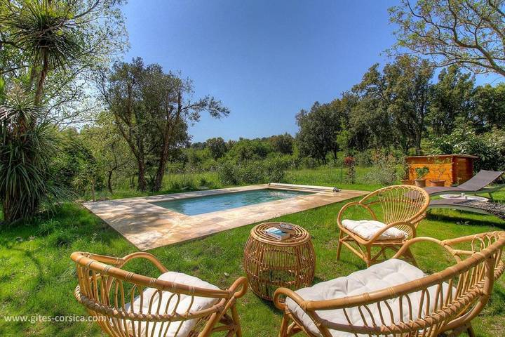 Villa pour 6 personnes, avec piscine ainsi que terrasse et jardin en France - 3