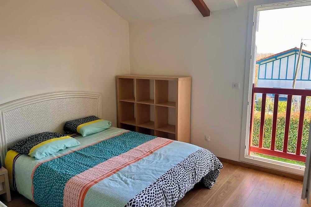Quiet house in Arbonne 10mn from beaches and golf course in Arbonne, Region de Bayona