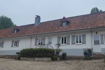 Gîte pour 5 personnes, avec terrasse ainsi que piscine et jardin dans le Pas-de-Calais