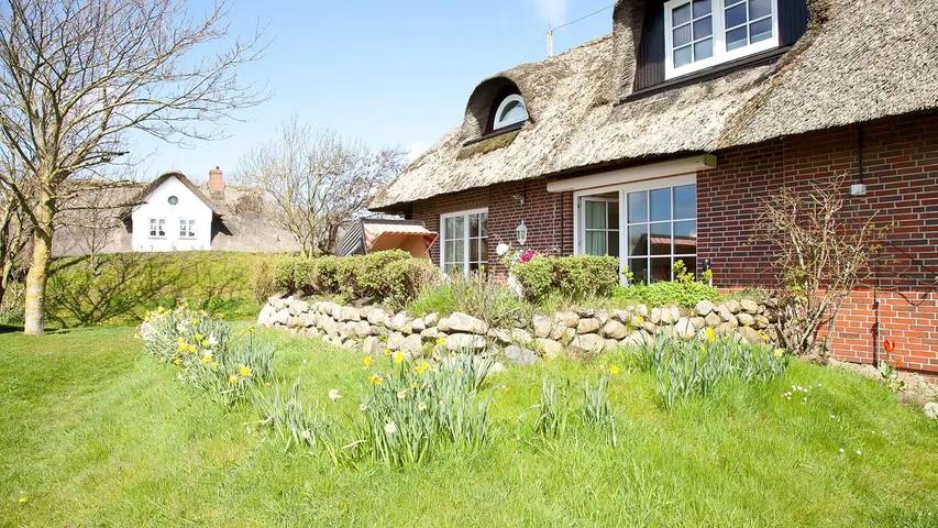 Ferienhaus für 6 Personen, mit Terrasse und Sauna sowie Garten in Wenningstedt - 2