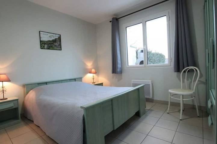 Gîte pour 8 personnes, avec jardin à Surtainville - 2