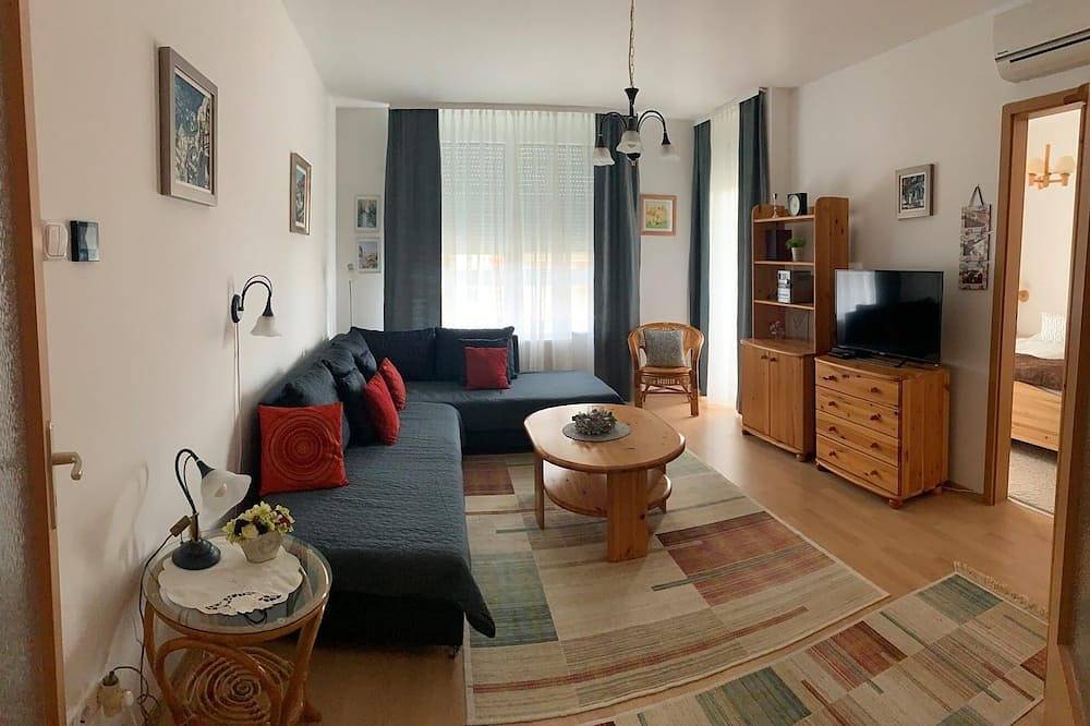 Ganze Wohnung, Kőnig Apartman Iii. /Liza Apartman/Hévíz.300 Méterre A Hévízi Termál Tótól! in Heviz, Keszthely und Umgebung