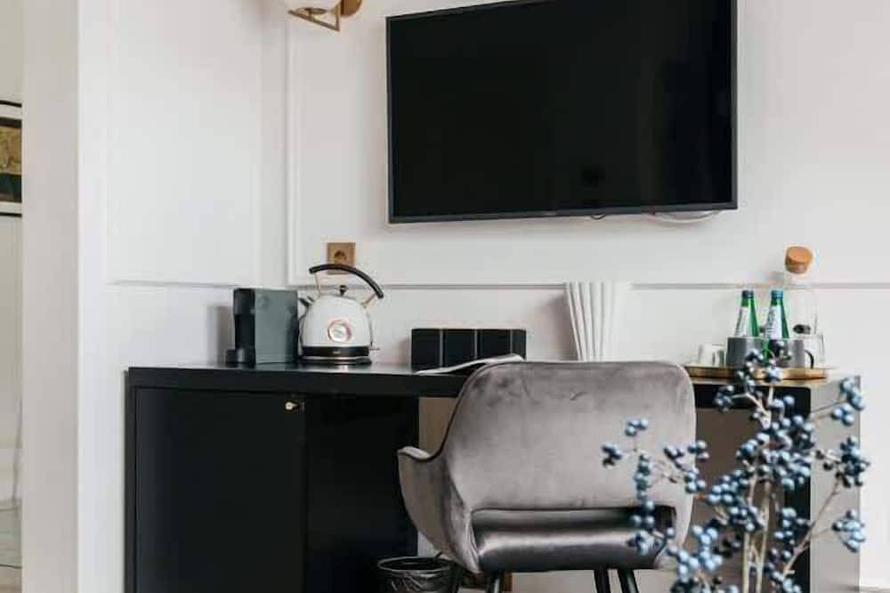 Entire apartment, Deluxe single room with a view of the Old Town in Cracow, Lesser Poland