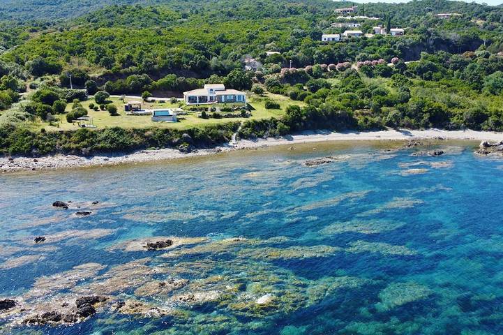Maison de vacances pour 10 personnes, avec jacuzzi et jardin, animaux acceptés à Sari-Solenzara