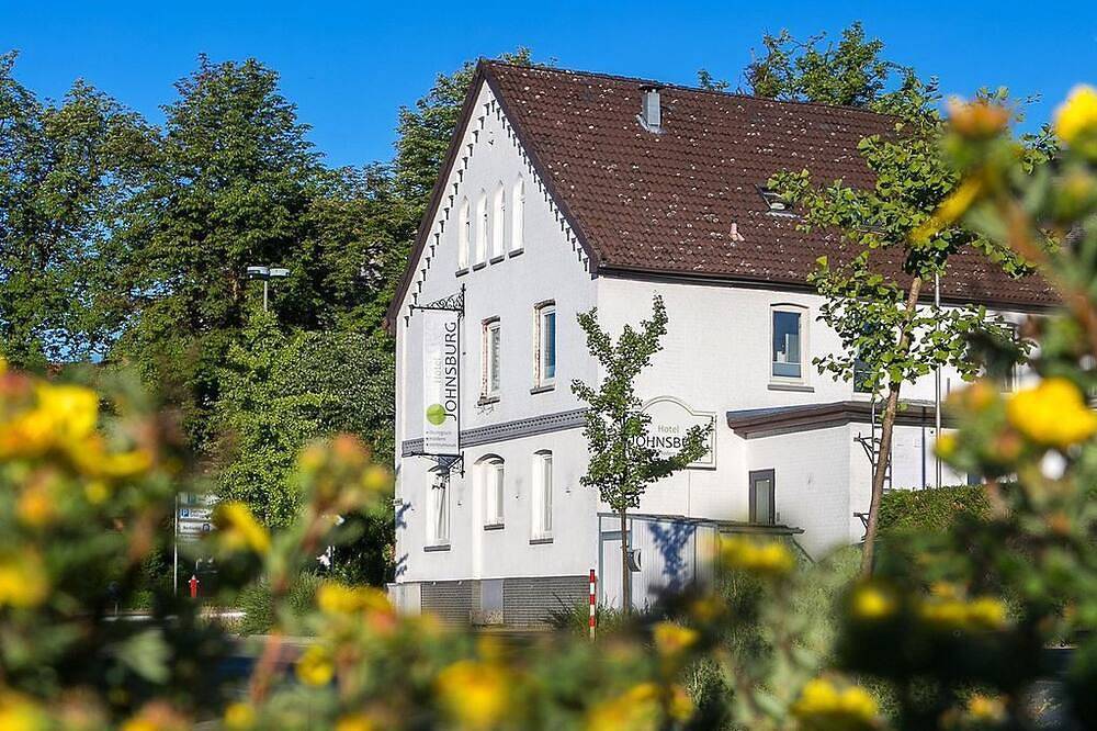 Single room, standard rate, non-refundable - Hotel Johnsburg in Uelzen, Landkreis Uelzen