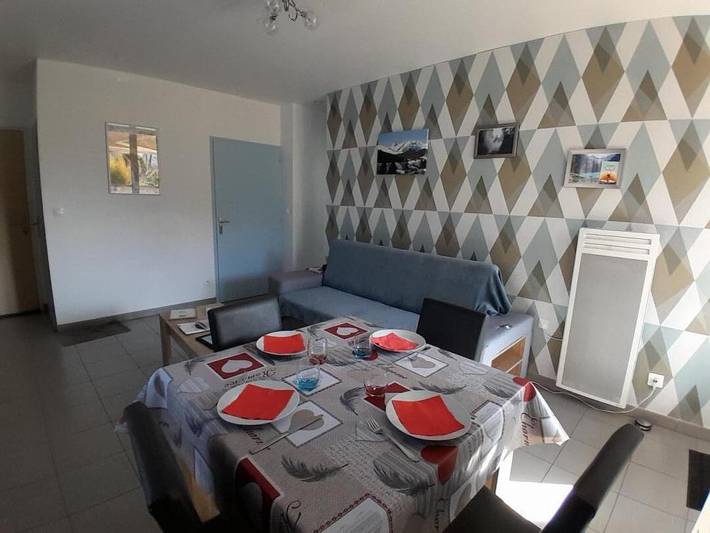 Gîte pour 3 personnes, avec terrasse à Argelès-Gazost - 2