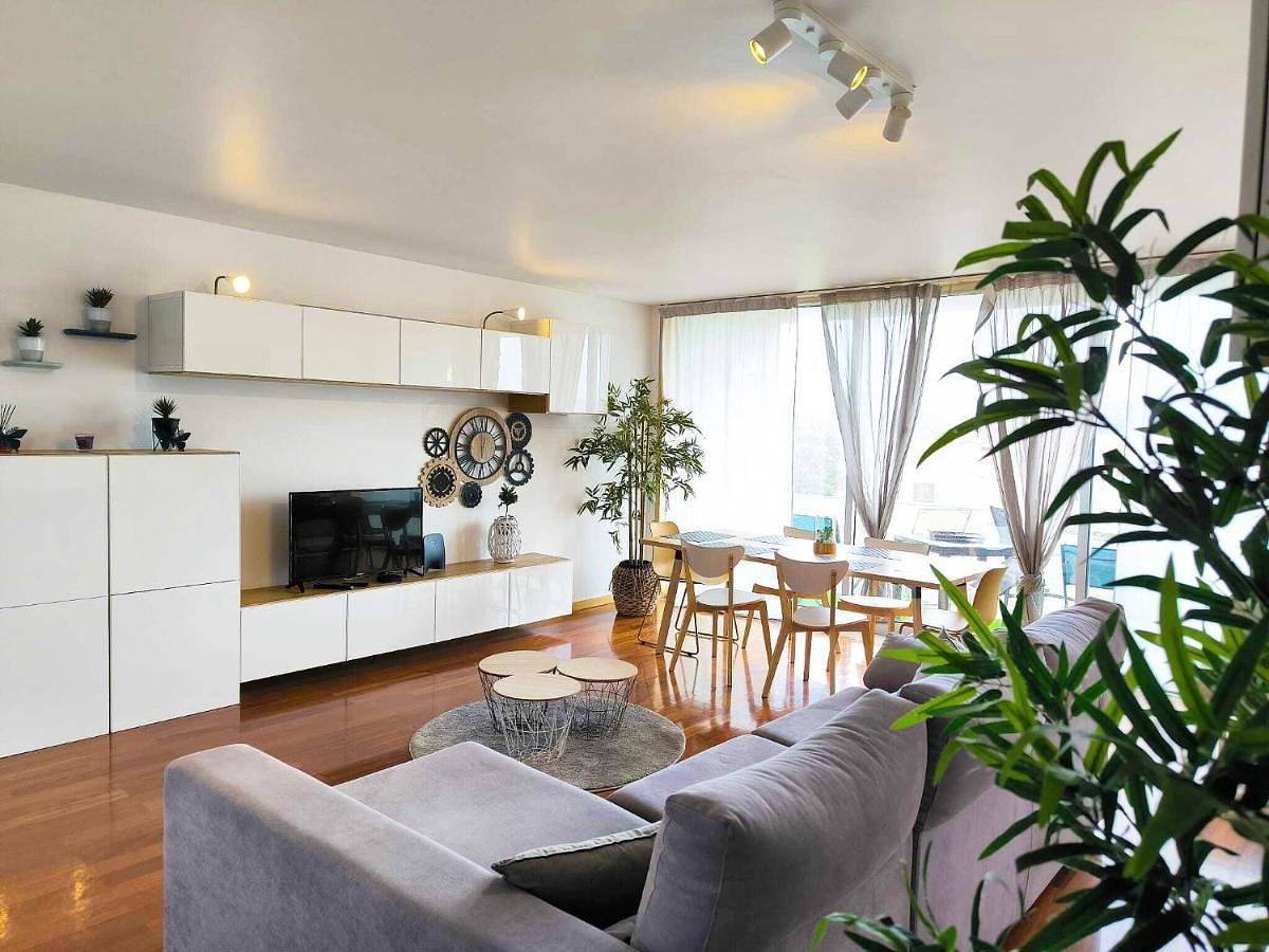 Apartamento inteiro, Two-Bedroom Apartment in Azurara, Distrito do Porto