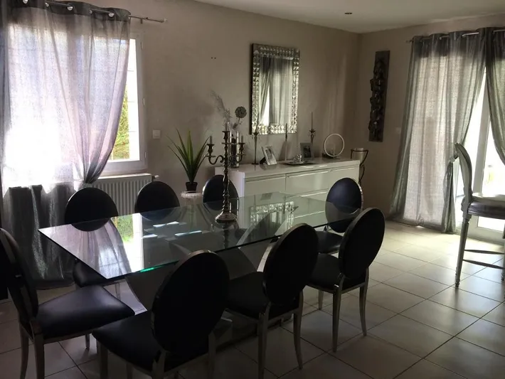 Villa pour 6 personnes, avec piscine ainsi que jardin et jacuzzi - 1