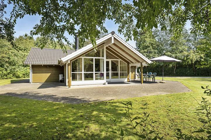 Vakantiehuis voor 7 personen, with terras and zwembad as well as sauna, met huisdier in Zuid-Denemarken