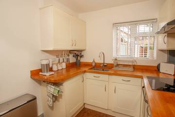 Holiday Rental for 6 People in Bracknell, Bracknell Forest, Photo 2