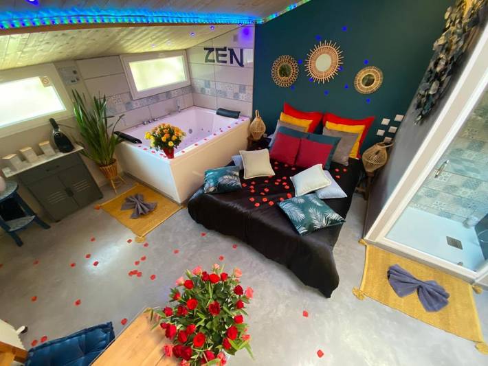 Chambre d’hôte pour 2 personnes, avec terrasse ainsi que sauna et jacuzzi dans l' Ain - 3