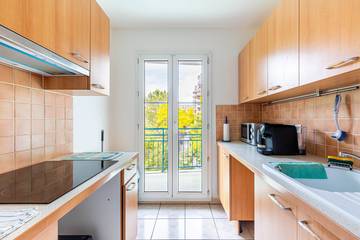 Appartement De Vacances pour 4 Personnes dans Courbevoie, Hauts-de-Seine, Photo 3