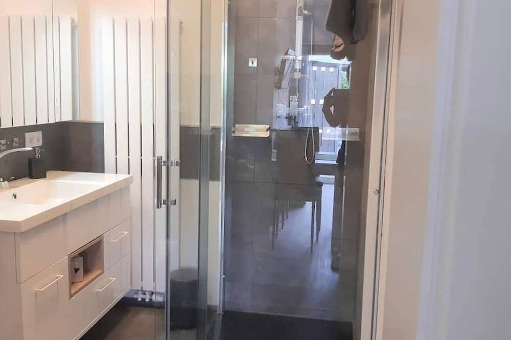 Entire apartment, Appartement/fewo, Dusche, Wc, Wohn-/schlafraum Nr1 - Gästehaus am Sonnenberg in Schweigen-Rechtenbach, Südliche Weinstraße