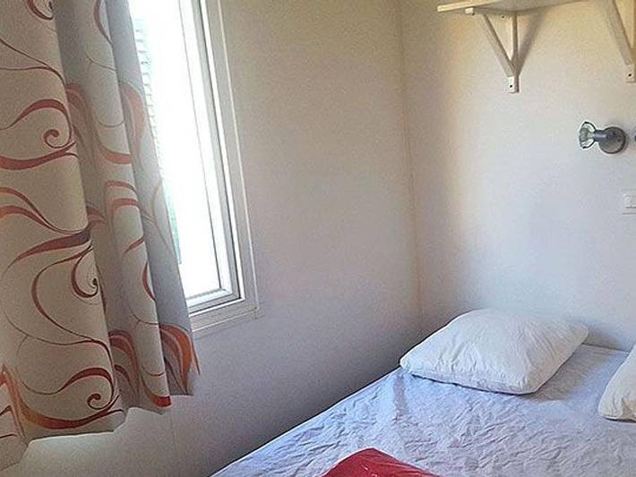 Mobil home pour 4 personnes, avec bassin pour enfant, animaux acceptés à Anduze - 4