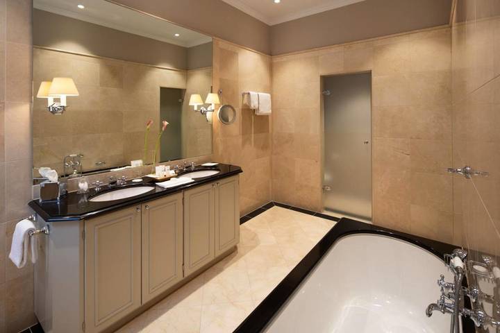 Hotel für 10 Personen, mit Sauna und Terrasse in Düsseldorf und Umgebung - 3