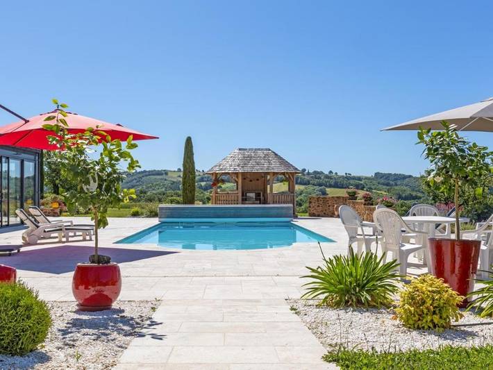 Maison de vacances pour 6 personnes, avec piscine et jardin ainsi que vue et vue sur le lac, animaux acceptés