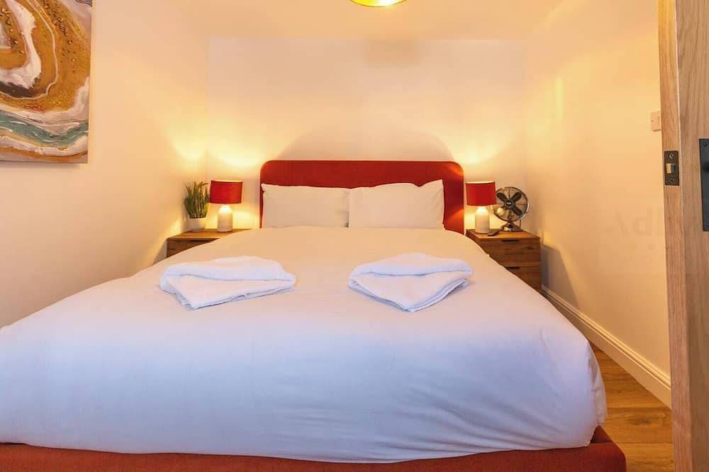 Dreamland Cottage, Margate, sleeps 6 by Adliv in Botany Bay, Kent