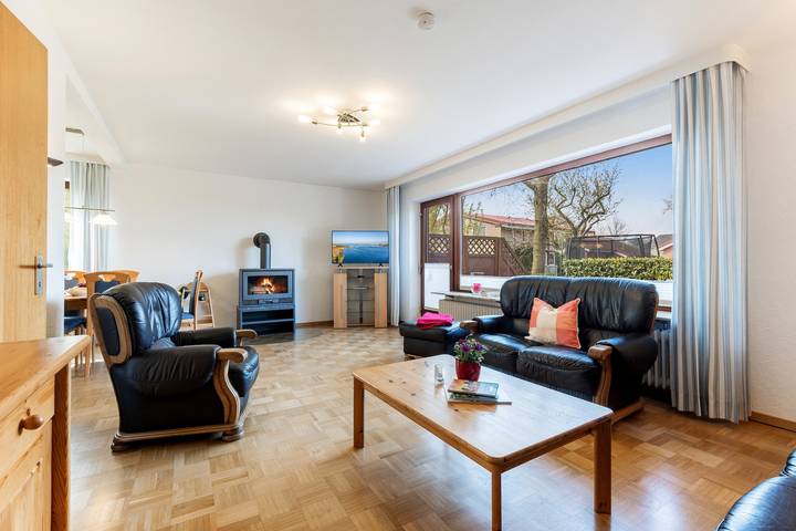 Ferienhaus für 10 Personen, mit Terrasse und Garten in Wenkendorf - 2