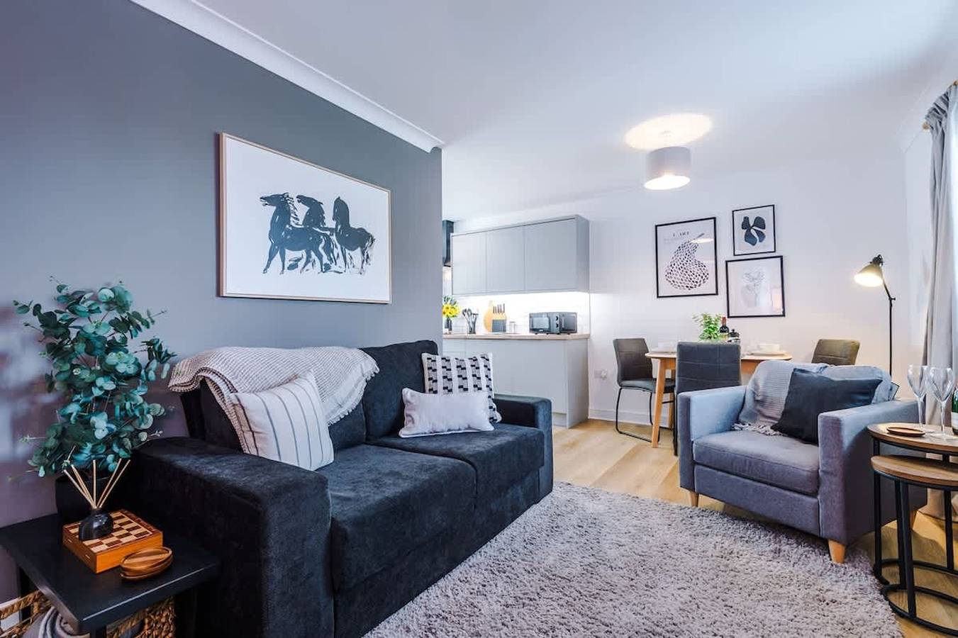 Entire apartment, New  Stunning Flat  Perfect for Business  sleeps 3 in Crewe, Cheshire East