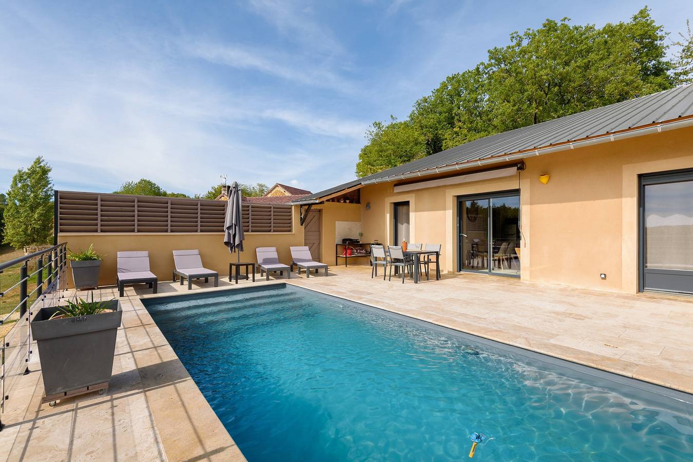 Cottage 'Gîte La Bergerie' avec piscine privée, Wi-Fi et climatisation in Saint-Geniès, Périgord Noir