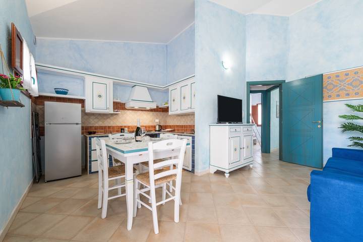 Casa vacacional 'Villetta 110 e lode' con piscina in Is Chillaus, Sant'Anna Arresi