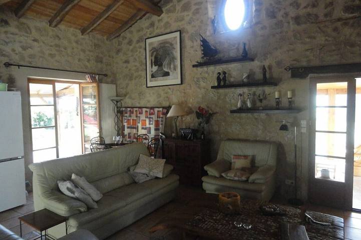 Gîte pour 4 personnes, avec jardin à Saint-Colomb-de-Lauzun - 4