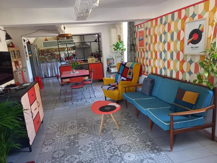 Location de vacances pour 5 personnes, avec Terrasse ainsi que Jardin et Vue à Claret