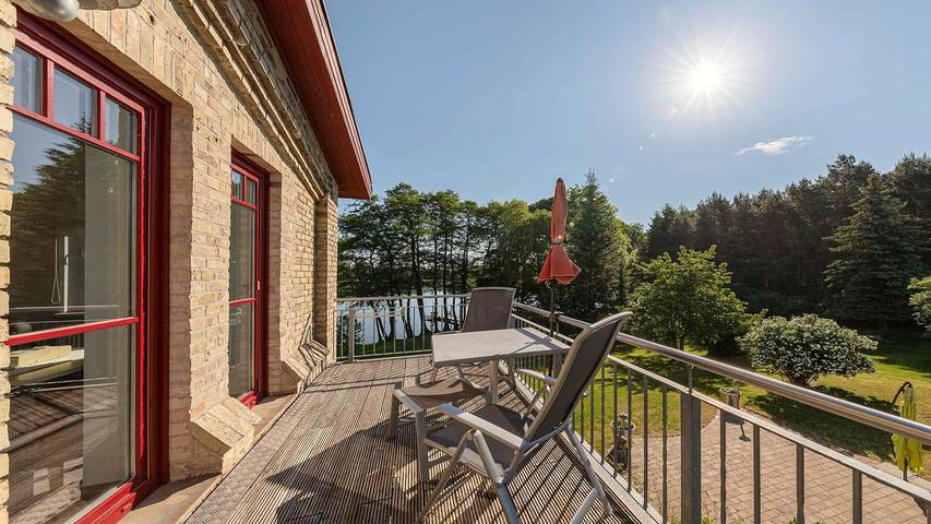 Ferienwohnung für 2 Personen, mit Garten und Seeblick sowie Sauna in Jabel