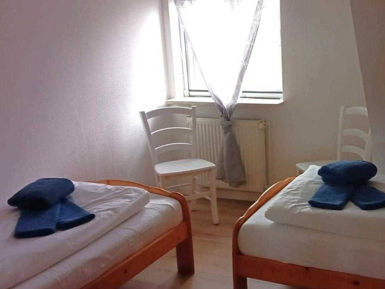 Ganze Ferienwohnung, Strandmöwe, Haus Faltings Whg 2 Og mit Balkon in Goting, Föhr