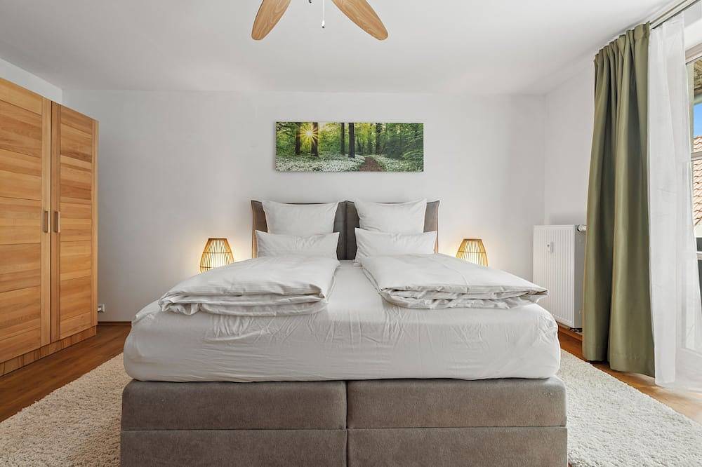 Ganze Wohnung, Fewo \"Brunnen\" 120 qm. Ruhige Lage - viel Natur  Balkon und Garten in Memmingen, Bayerisch Schwaben