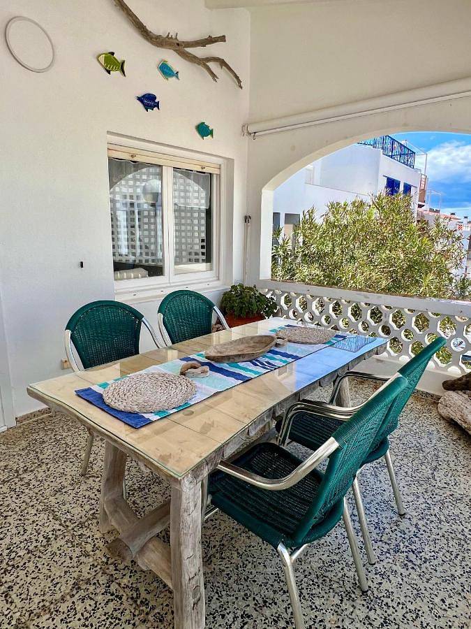 Location de vacances pour 8 personnes, avec balcon et vue, adapté aux familles dans Es Grau - 4