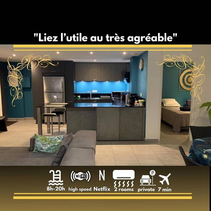 Appartement de vacances pour 4 personnes, avec piscine ainsi que balcon et vue