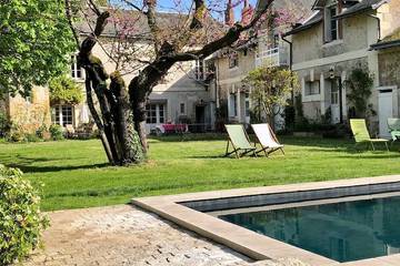 Location de vacances pour 8 personnes, avec jardin et terrasse à Artannes-sur-Indre