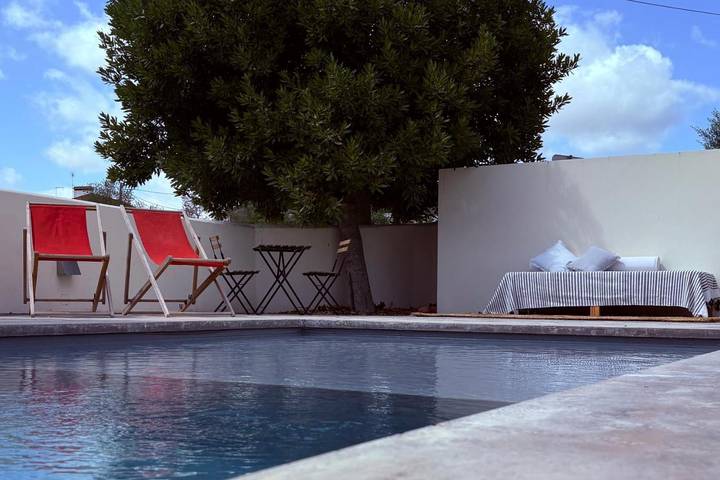 Location de vacances pour 8 personnes, avec vue ainsi que jardin et piscine dans Torres Novas