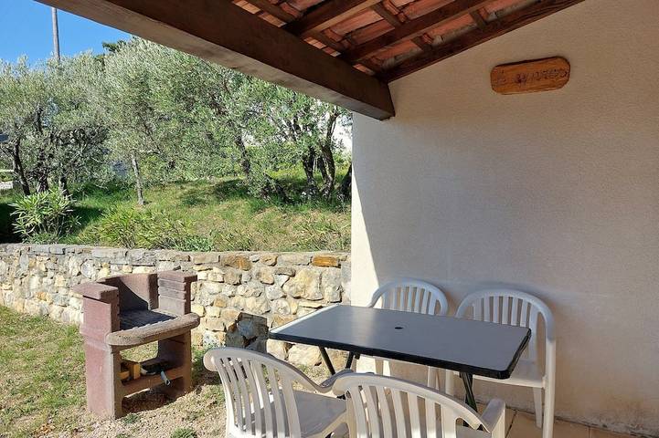 Location de vacances pour 4 personnes, avec jardin et piscine, animaux acceptés à Bessas - 4