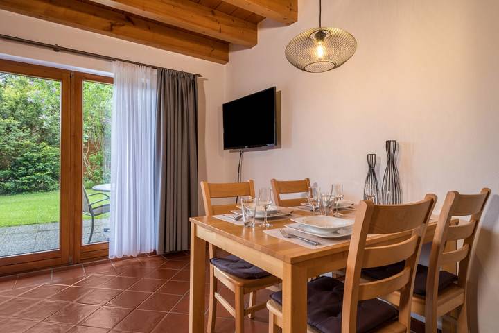 Ganze Wohnung, "Gästehaus Heilig Ferienwohnung 1" nur wenige Meter vom Bodensee entfernt in Langenargen, Region Bodensee-Oberschwaben